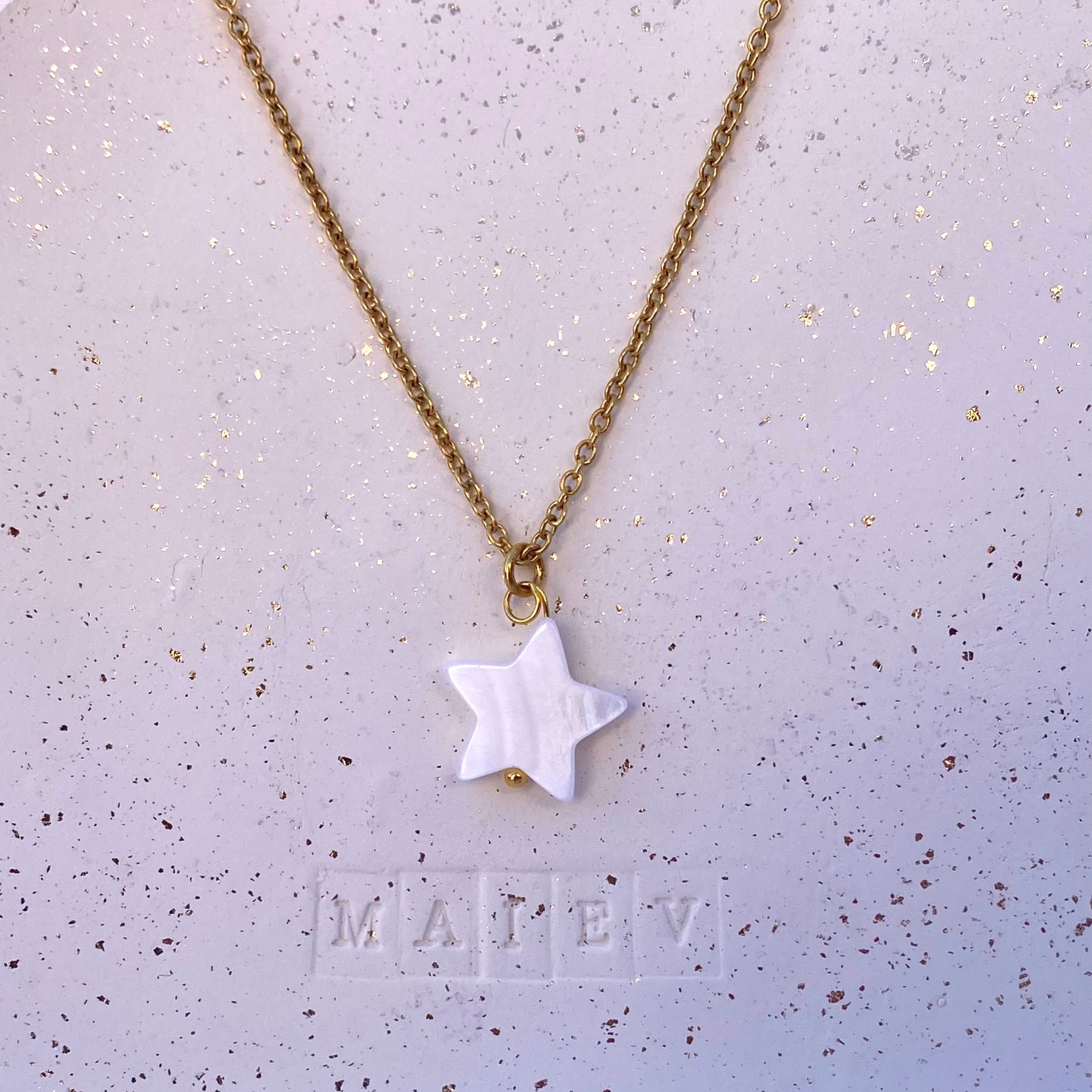 CIEL • Collier en acier inoxydable avec breloque étoile en coquillage